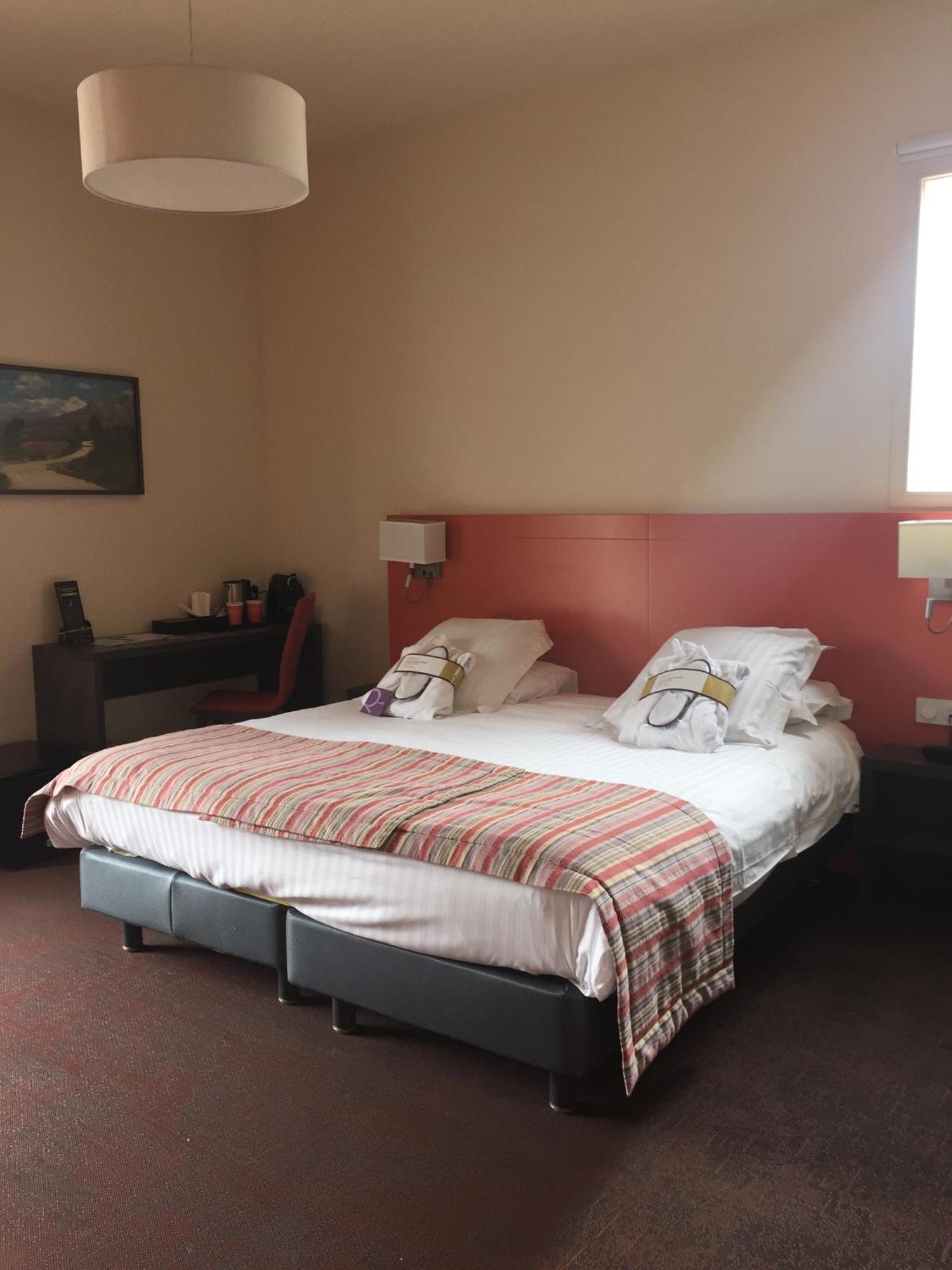 Mercure Aix-En-Provence Sainte-Victoire Châteauneuf-le-Rouge Pokój zdjęcie